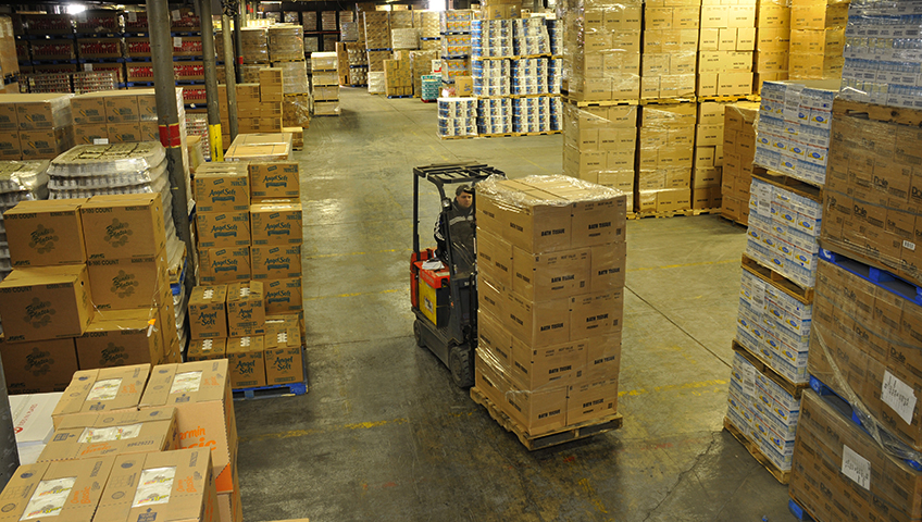 Value Wholesale Distributors building in Oak Park